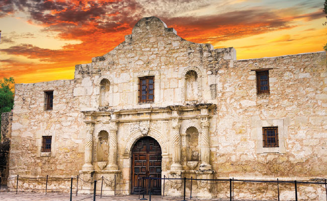 » Country Heritage Tours The Alamo exterior